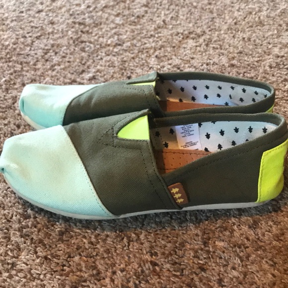 Canvas Slip Ons - Picture 3 of 4